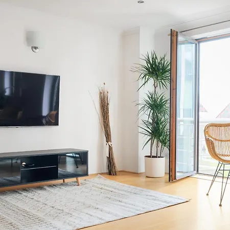 Riverside Two Bedroom Apartment In Canary Wharf Londres Extérieur photo
